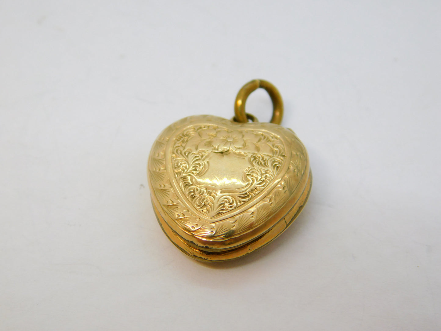 Victorian 9ct Yellow Gold Back & Front Heart Shaped Locket Pendant Antique c1880