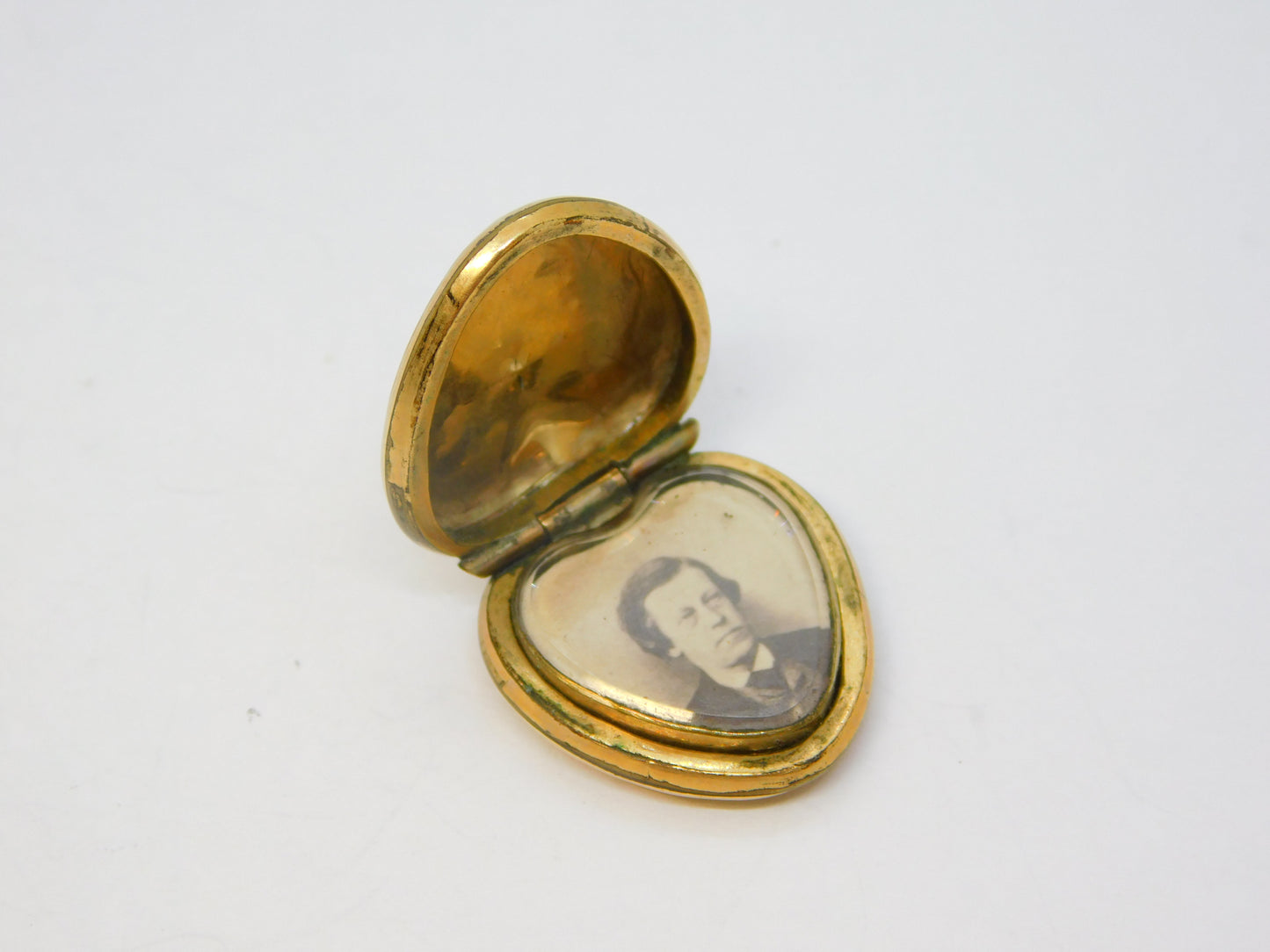 Victorian 9ct Yellow Gold Back & Front Heart Shaped Locket Pendant Antique c1880