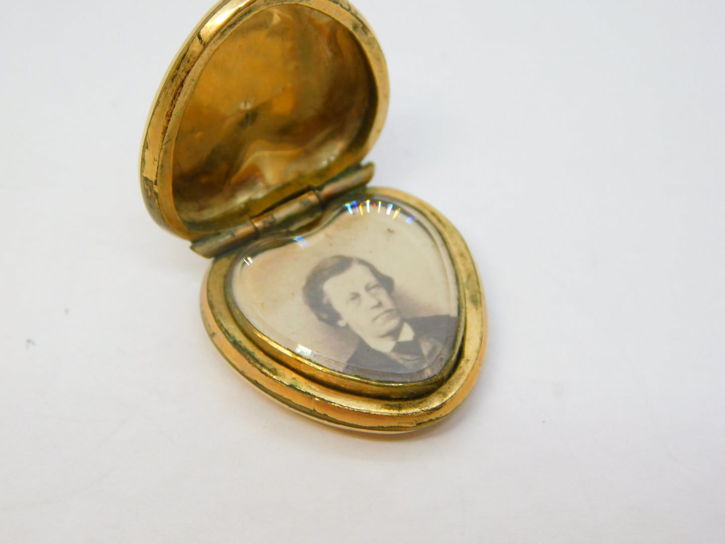 Victorian 9ct Yellow Gold Back & Front Heart Shaped Locket Pendant Antique c1880