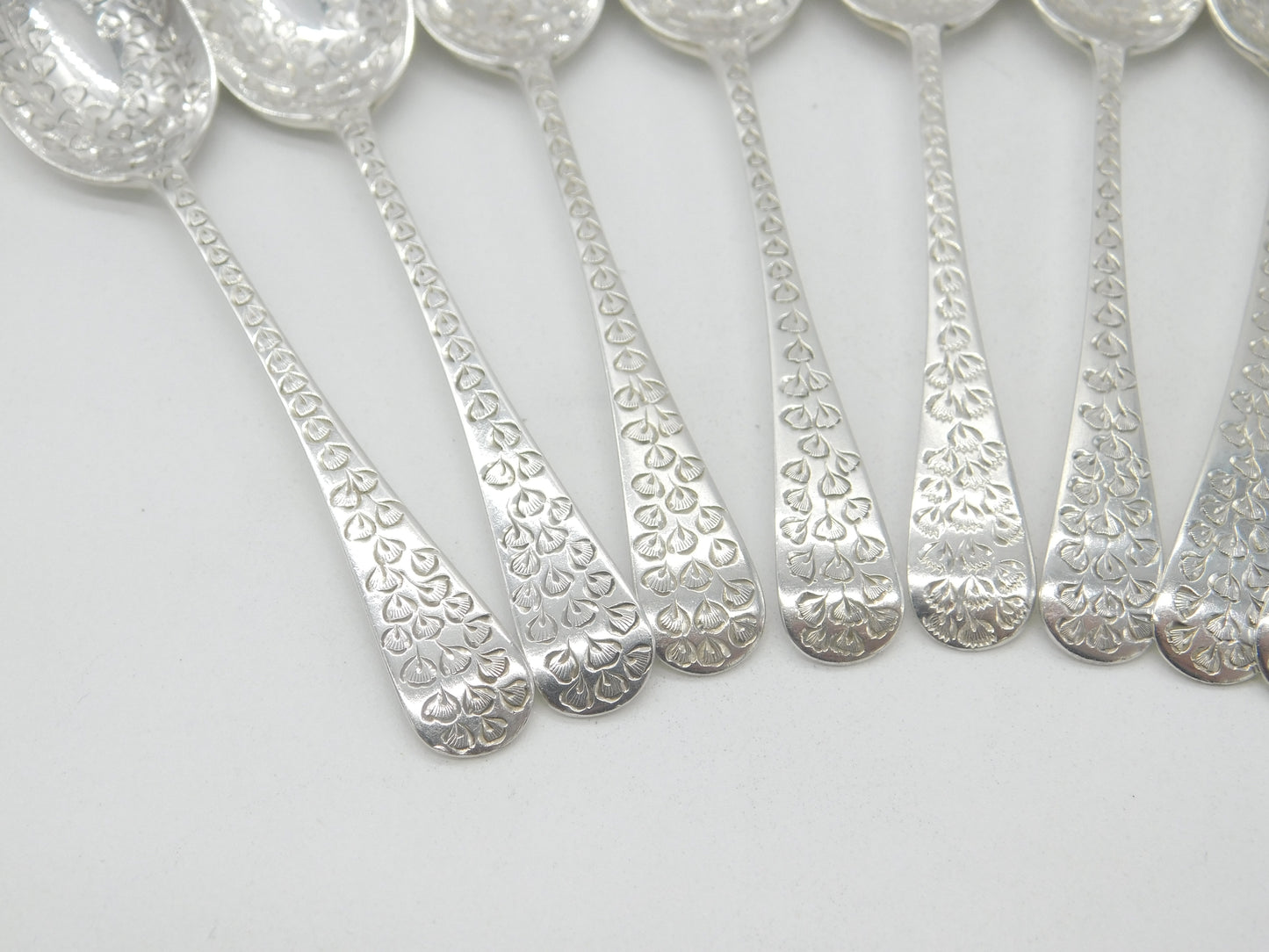 Edwardian Sterling Silver Floral Pattern Set of 10 Teaspoons Elkington 1906 Birmingham