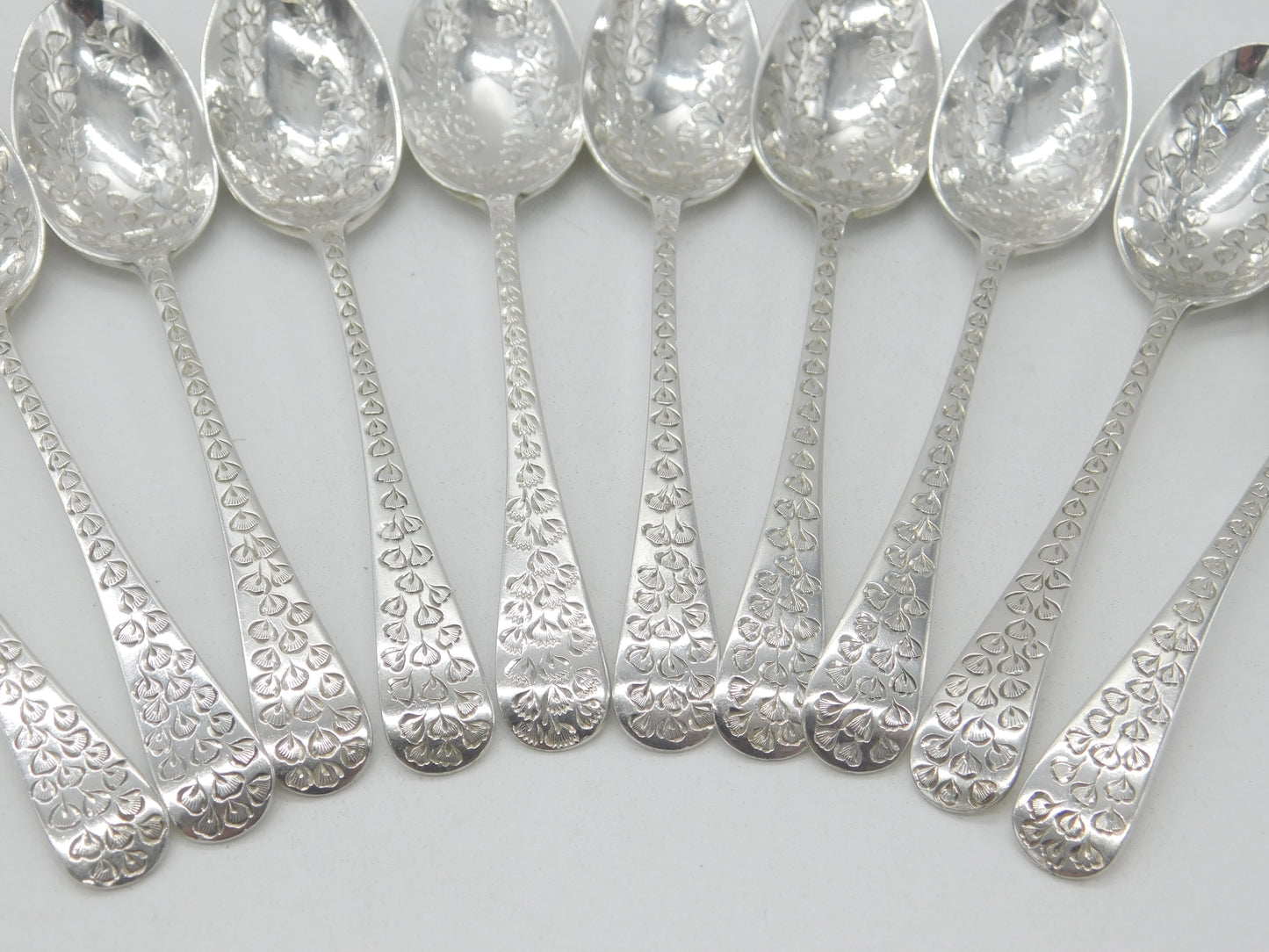 Edwardian Sterling Silver Floral Pattern Set of 10 Teaspoons Elkington 1906 Birmingham