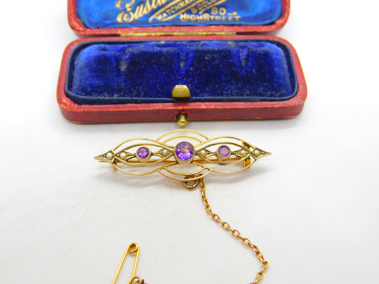 Edwardian 9ct Yellow Gold, Amethyst & Seed Pearl Sweetheart Brooch c1910