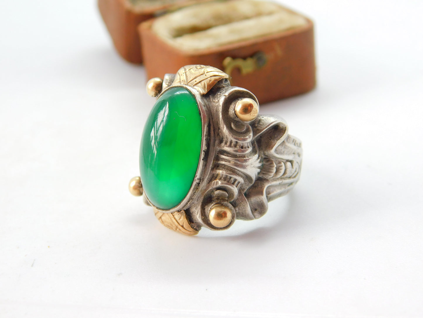 Sterling Silver, 9ct Gold & Green Chalcedony Cabochon Aztec Style Ring Antique