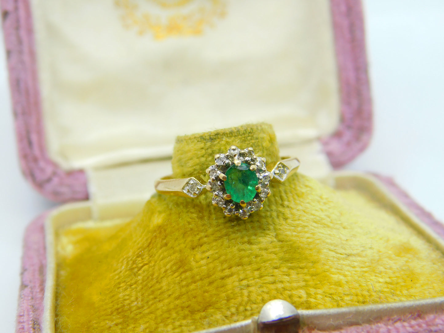 9ct Yellow Gold, Emerald & Diamond Floral Cluster Ring 1990 Birmingham Vintage