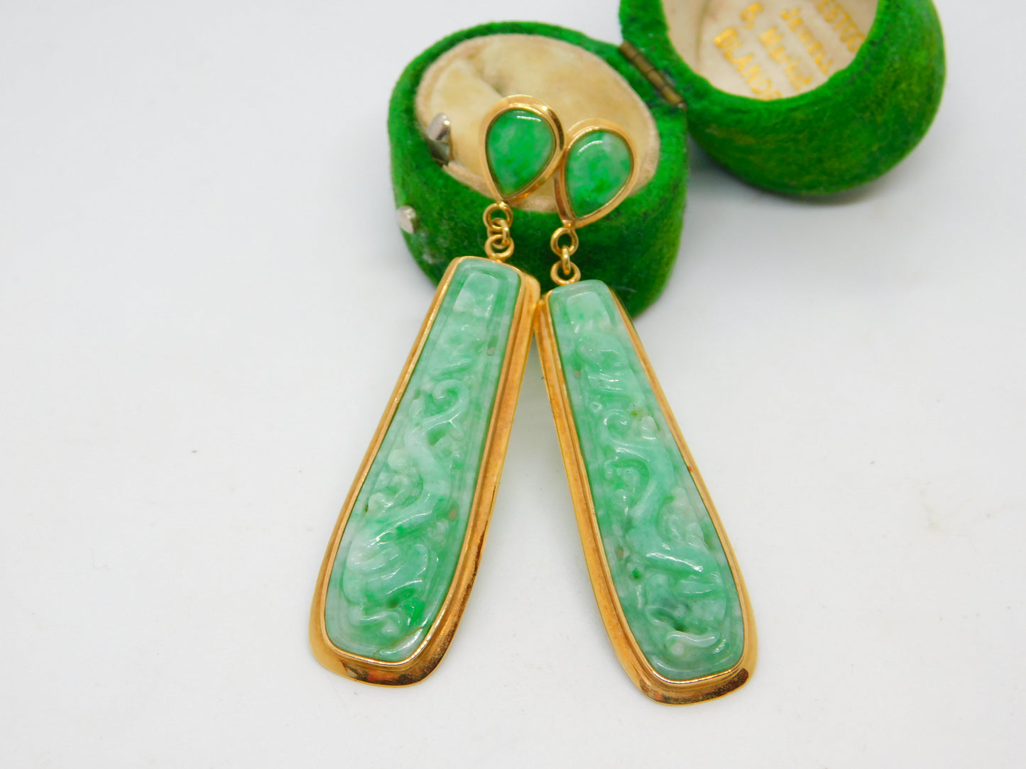 18ct Yellow Gold Carved Apple-Green Jade Drop Earrings Vintage c1970