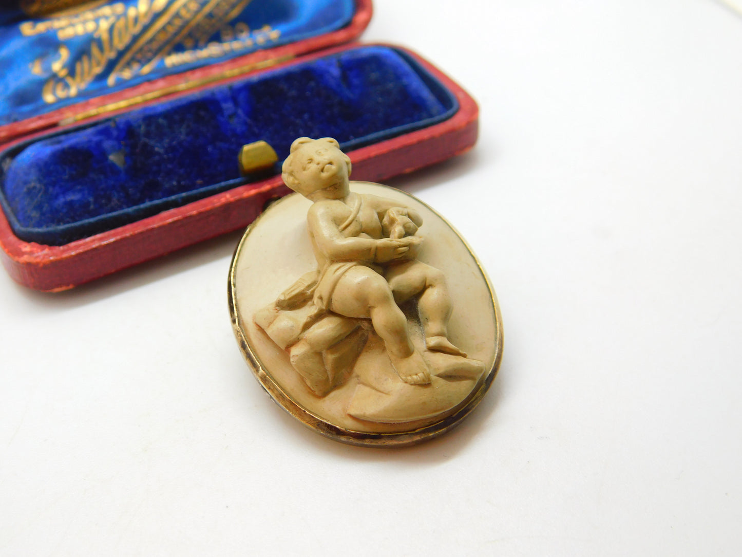 Regency Grand Tour Gold Set Carved Lava Cherub Baby High Relief Cameo Brooch c1830