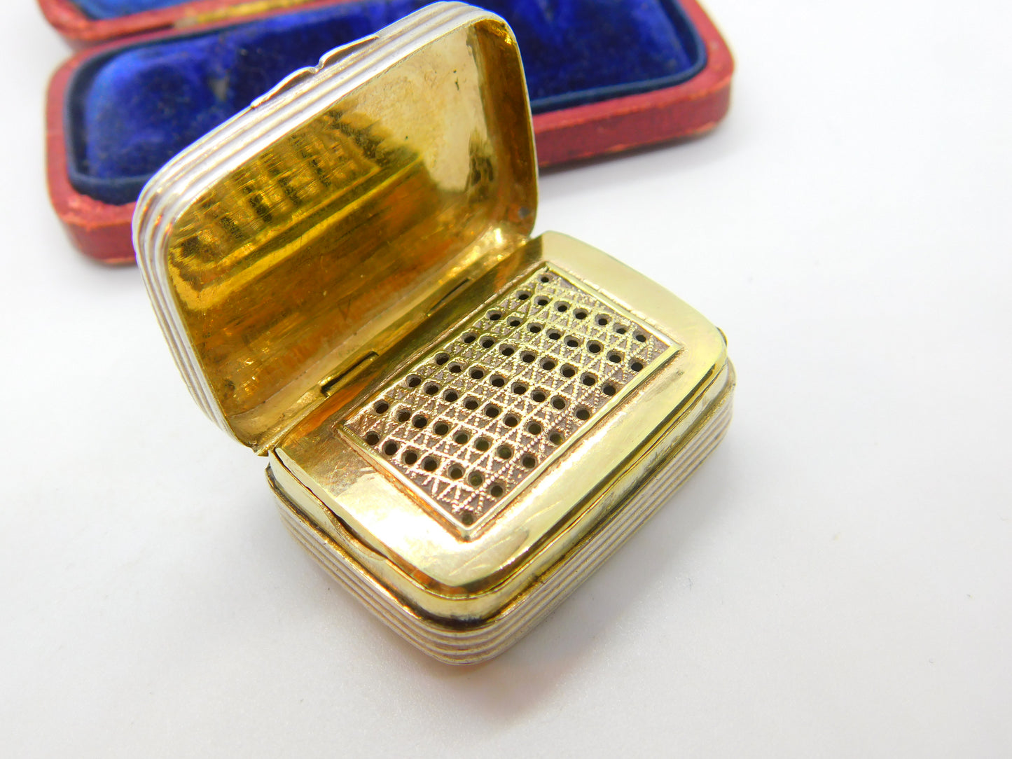 Georgian Sterling Silver Gilded Vinaigrette Scent Box c1800 Antique George III