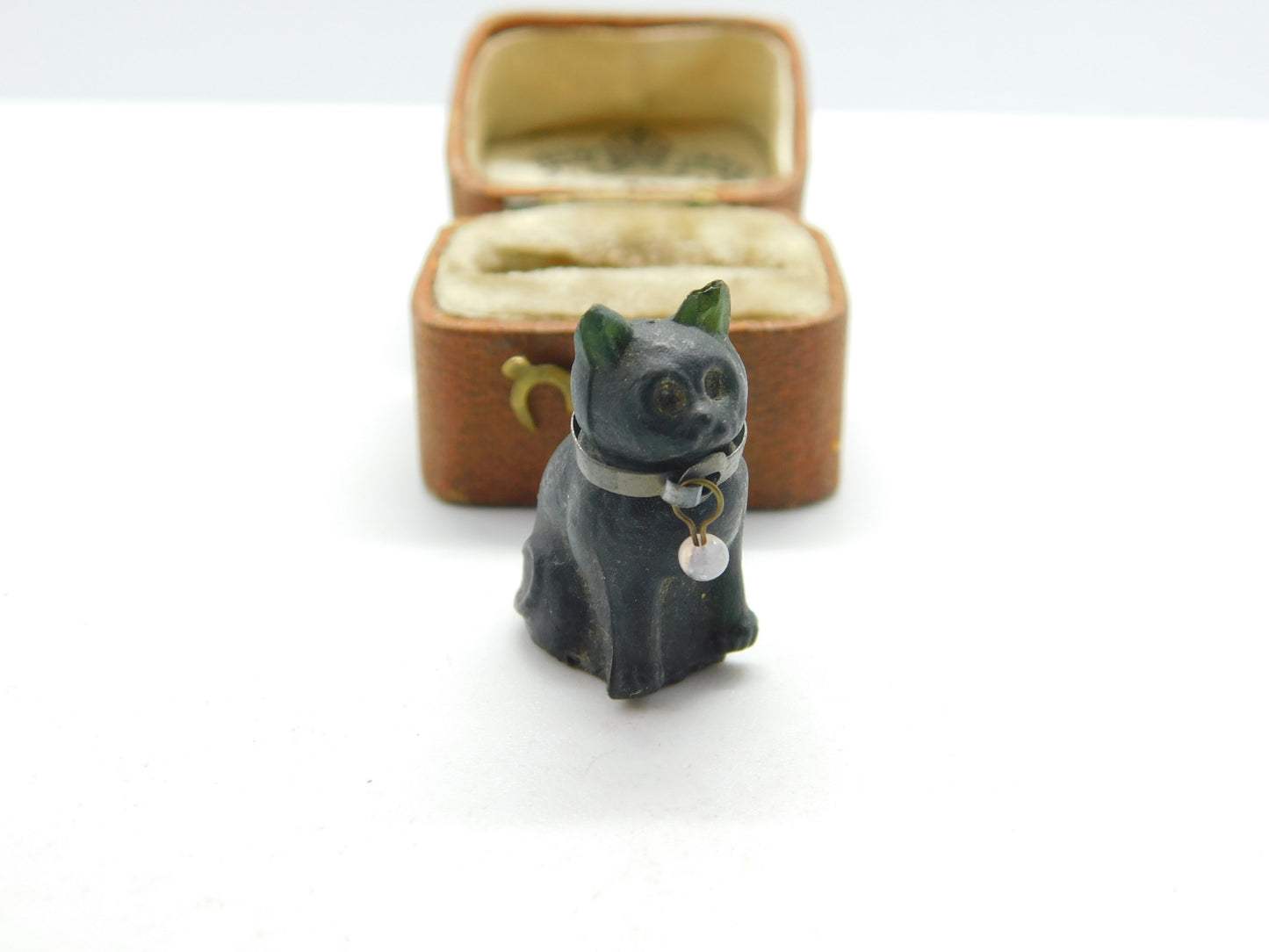 Czech Dark Green Glass Cracker Cat Charm with Collar Antique c1920 Art Deco