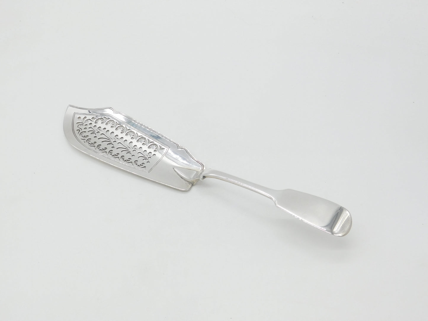 Georgian Sterling Silver Fiddle Pattern Fish Slice Antique 1833 London