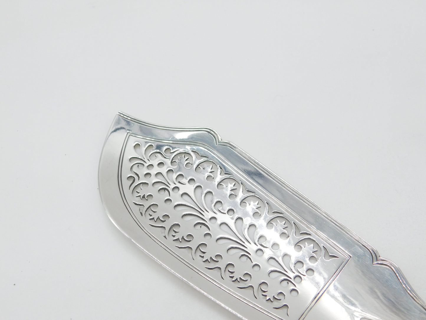 Georgian Sterling Silver Fiddle Pattern Fish Slice Antique 1833 London