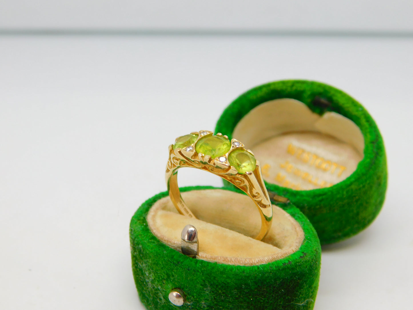 9ct Gold Victorian Style Peridot & Diamond Boat Ring Vintage 1995 London