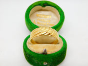 18ct Yellow Gold Modernist Wave Pattern Band Ring Vintage c1980 Size S 1/2 UK