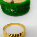 18ct Yellow Gold Modernist Wave Pattern Band Ring Vintage c1980 Size S 1/2 UK