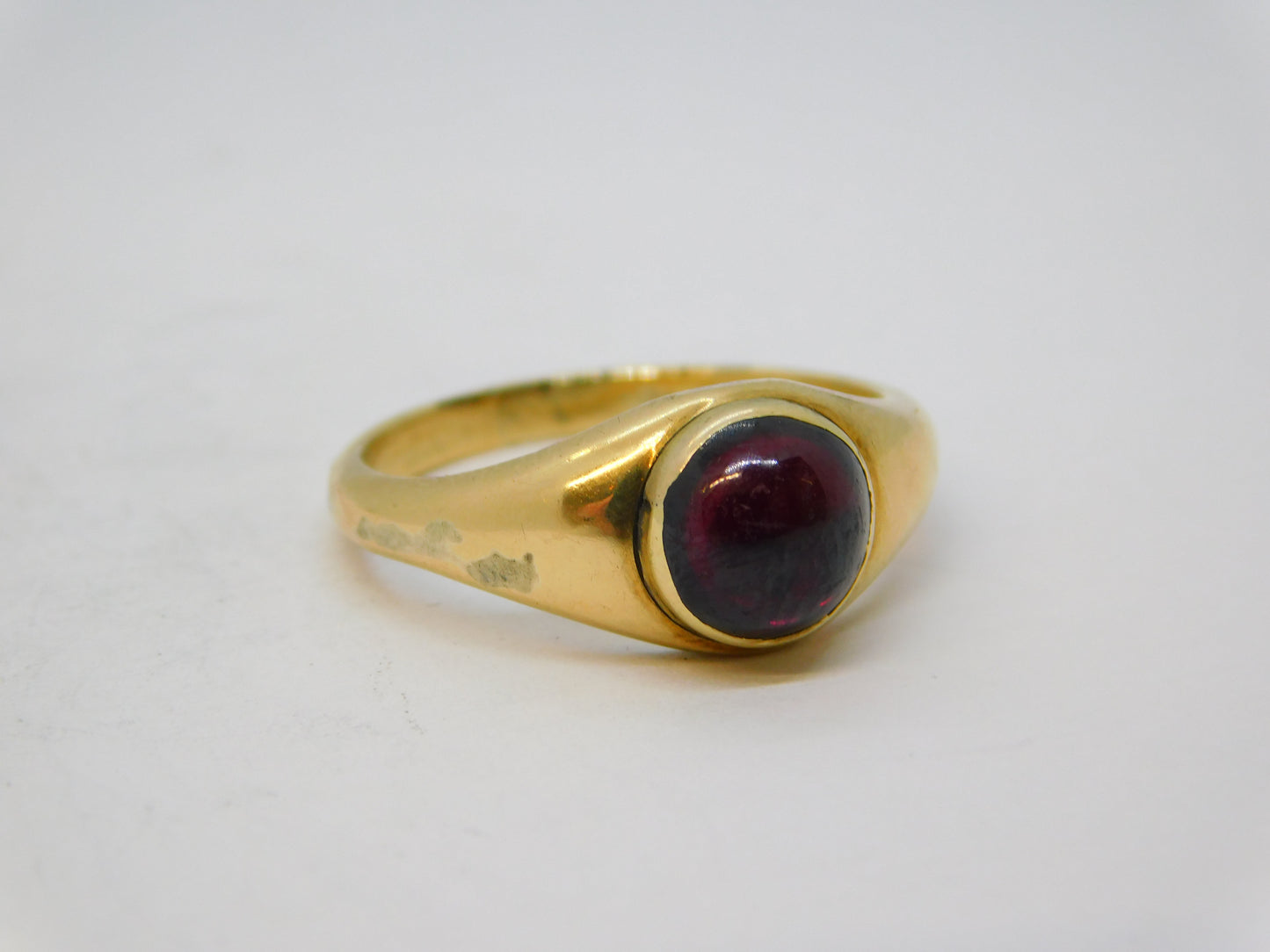 19th Century 14ct Yellow Gold Cabochon Almandine Garnet Signet Ring Antique c1860