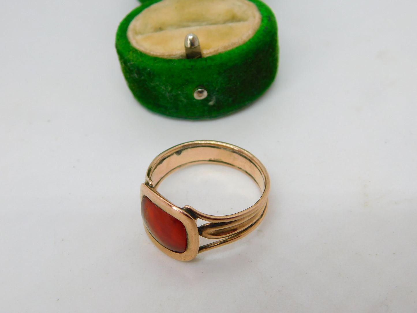 George III 15ct Rose Gold Cabochon Banded Red Agate Signet Ring Antique c1790