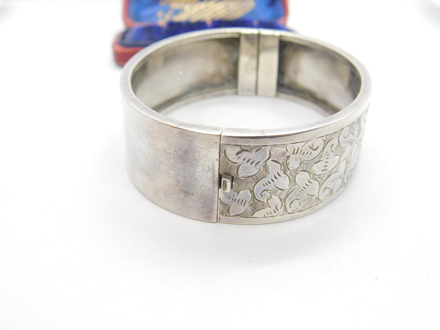 Victorian Aesthetic Sterling Silver Leaf Pattern Cuff Bangle Antique c1880