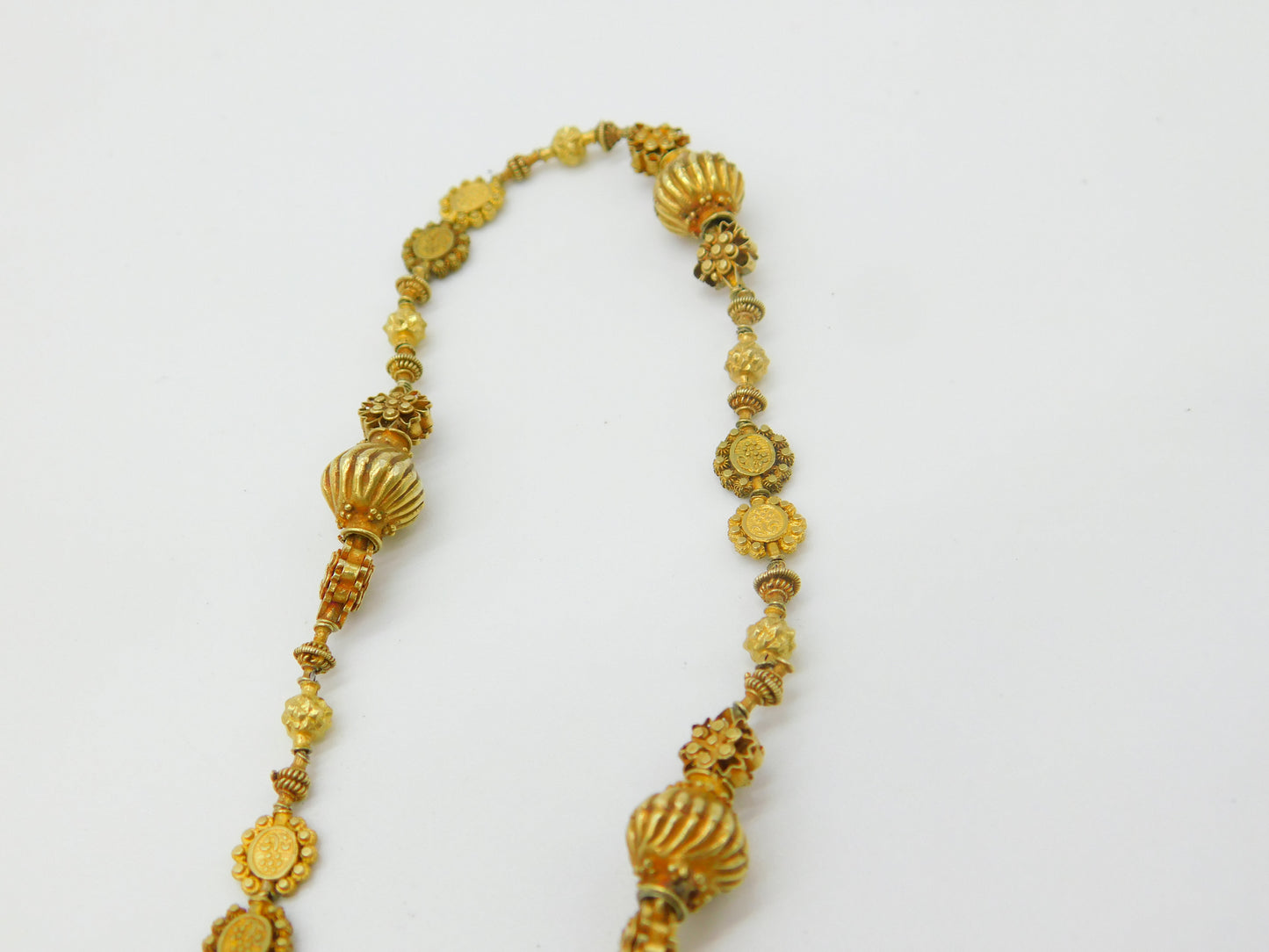 18th Century Spanish Colonial Philippines 18ct Yellow Gold Tamborin Reliquary Necklace c1750