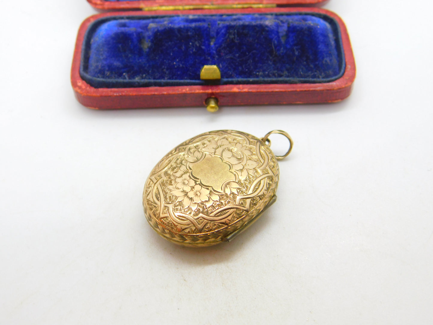 Victorian 9ct Yellow Gold Back & Front Sweetheart Locket Pendant c1880