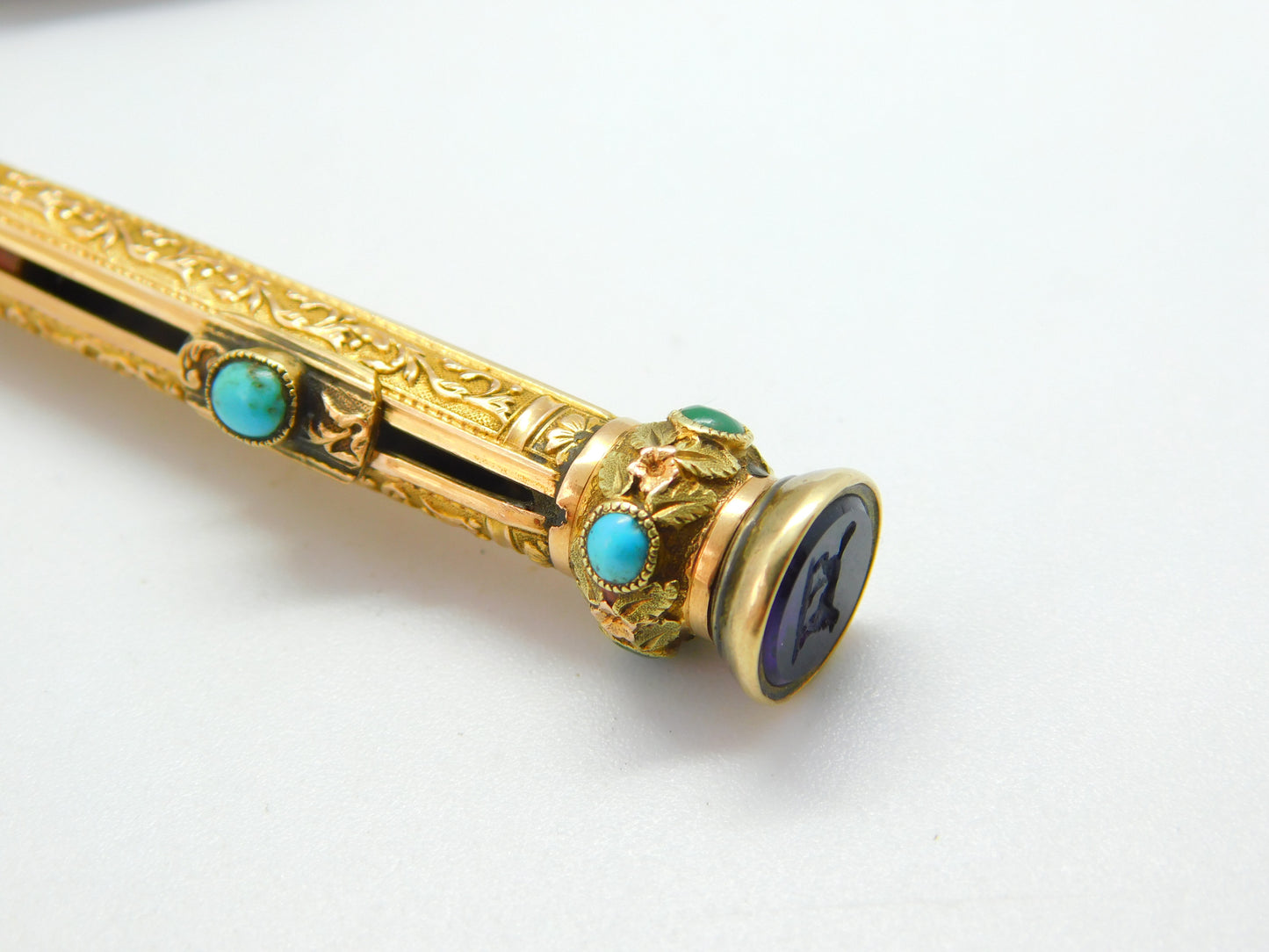 Victorian 15ct Gold Cased, Turquoise Amethyst Spaniel Intaglio Top Pencil c1860