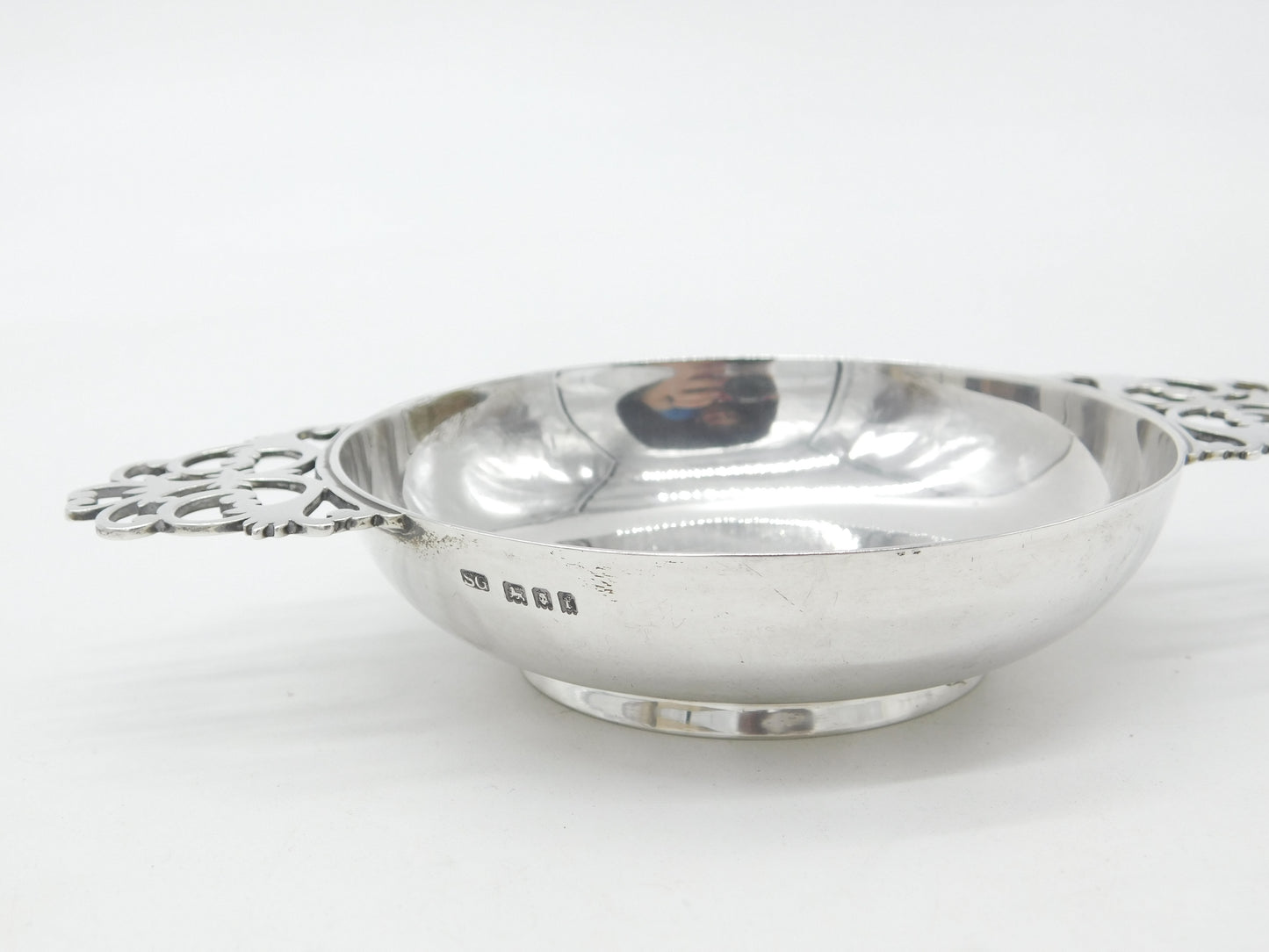 Garrard & Co. Sterling Silver Floral Handle Quaich 1921 London Antique