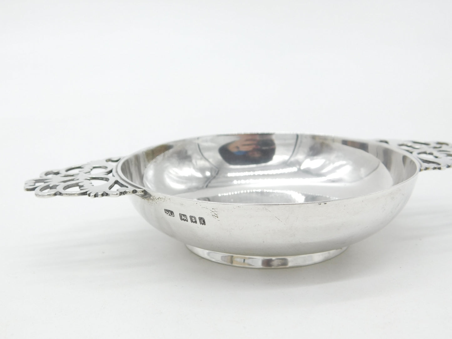 Garrard & Co. Sterling Silver Floral Handle Quaich 1921 London Antique