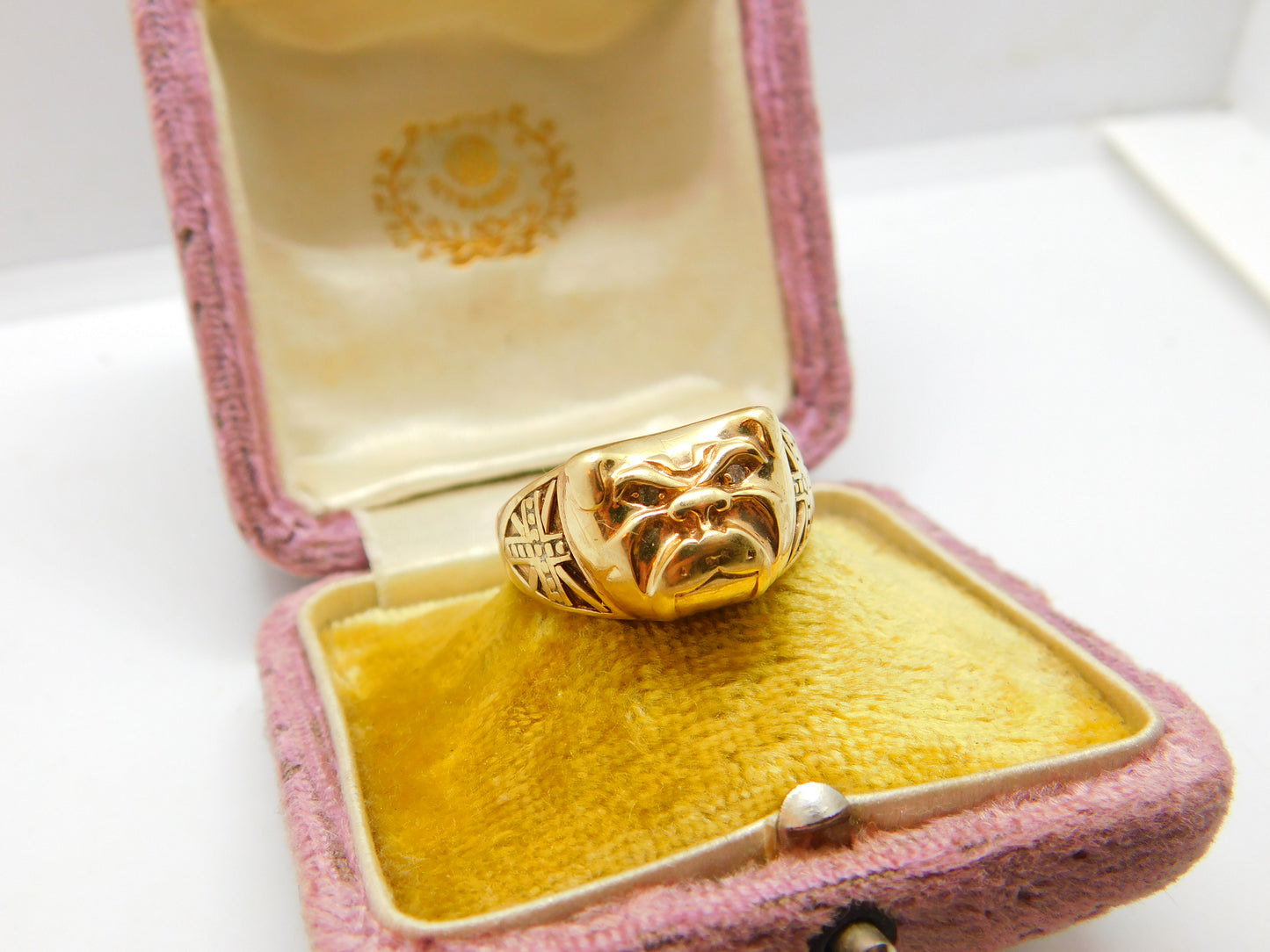 9ct Yellow Gold & Diamond Set British Bulldog Band Ring Vintage c1970