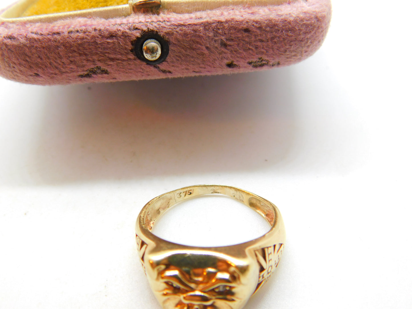 9ct Yellow Gold & Diamond Set British Bulldog Band Ring Vintage c1970