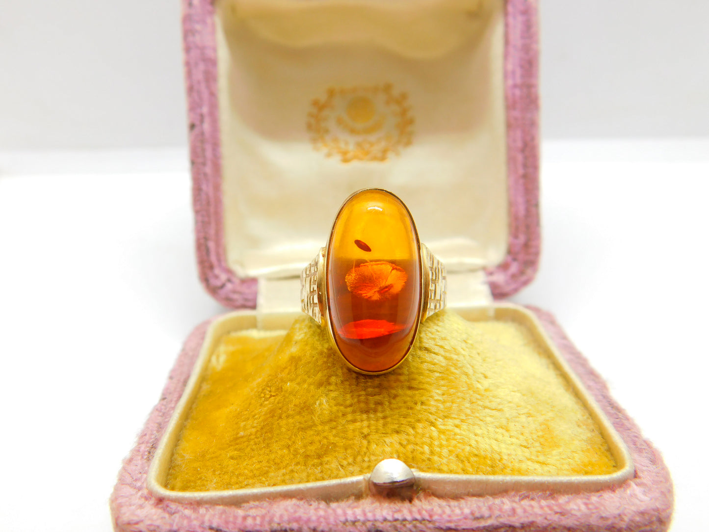 9ct Yellow Gold & Cabochon Baltic Amber Band Ring Vintage c1970 Textured