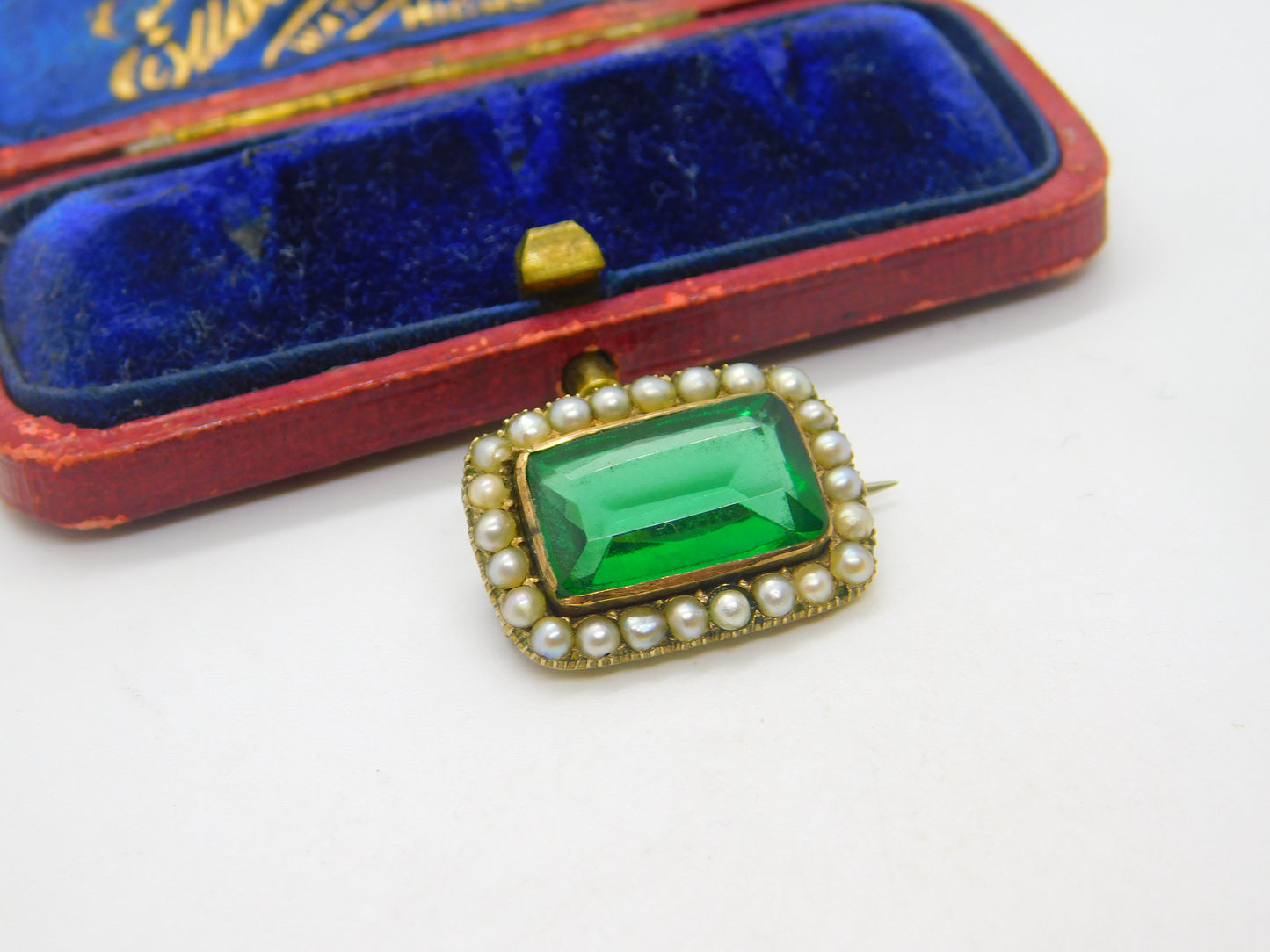 Emerald Paste Seed Pearl in 9ct Yellow Gold Brooch Pin Antique Georgian c1820