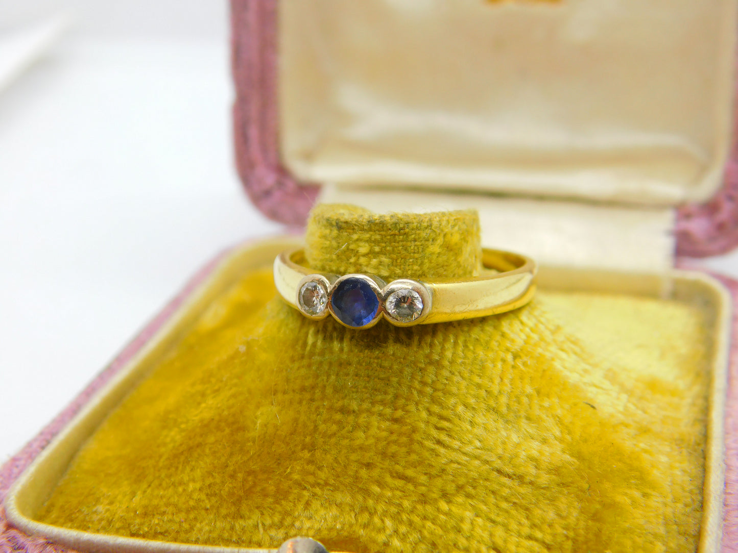 18ct Yellow Gold, Sapphire & Diamond Set Band Ring 2000 Sheffield Vintage