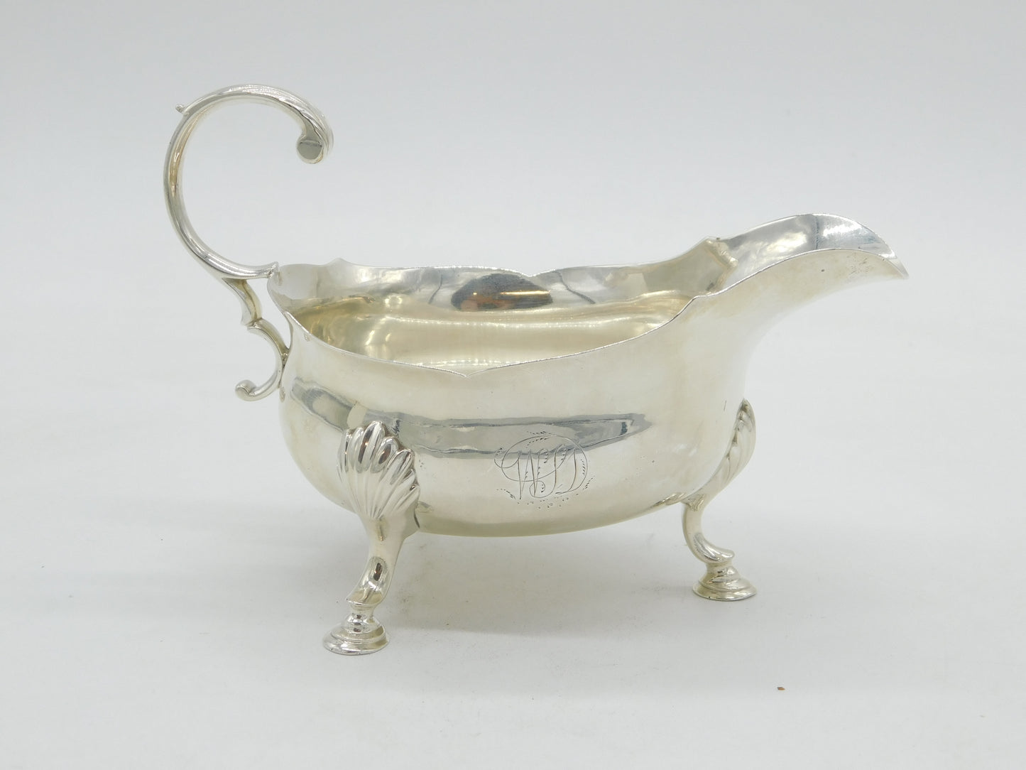 George III Sterling Silver Sauce Boat Antique 1772 London Robert Hennell I