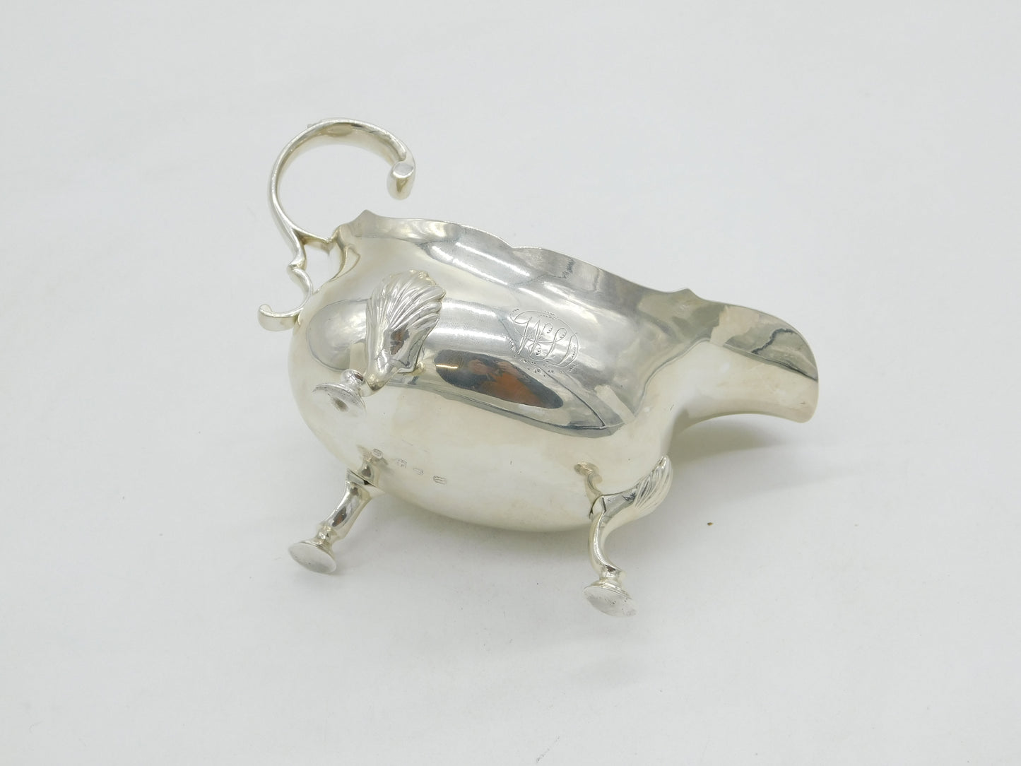 George III Sterling Silver Sauce Boat Antique 1772 London Robert Hennell I