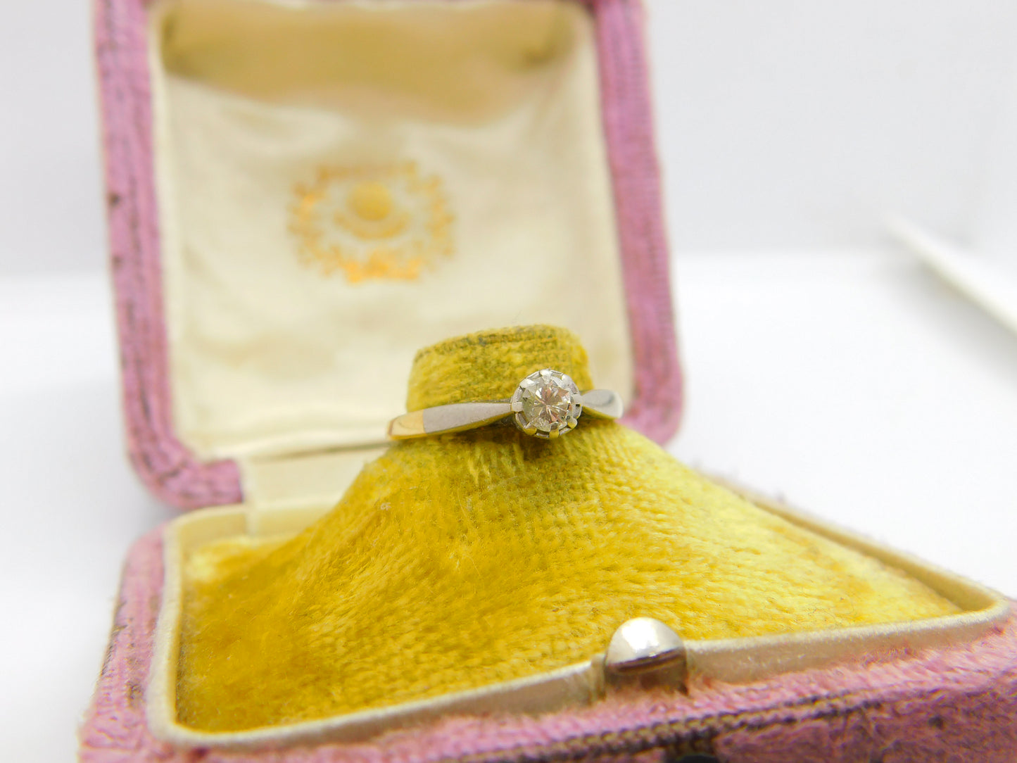 Victorian 18ct Yellow Gold & 0.2ct Diamond Solitaire Ring Antique c1900