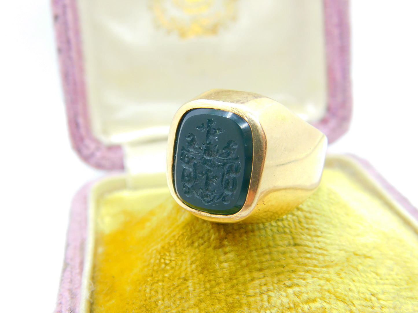 Czech 14ct Yellow Gold Carved Bloodstone Intaglio Heraldic Signet Ring Victorian c1860