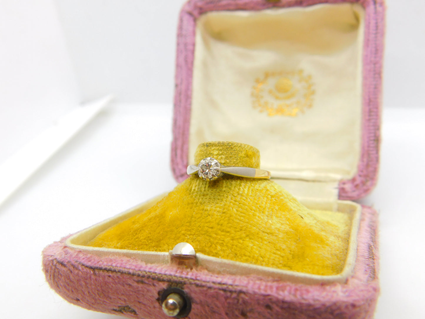 Victorian 18ct Yellow Gold & 0.2ct Diamond Solitaire Ring Antique c1900