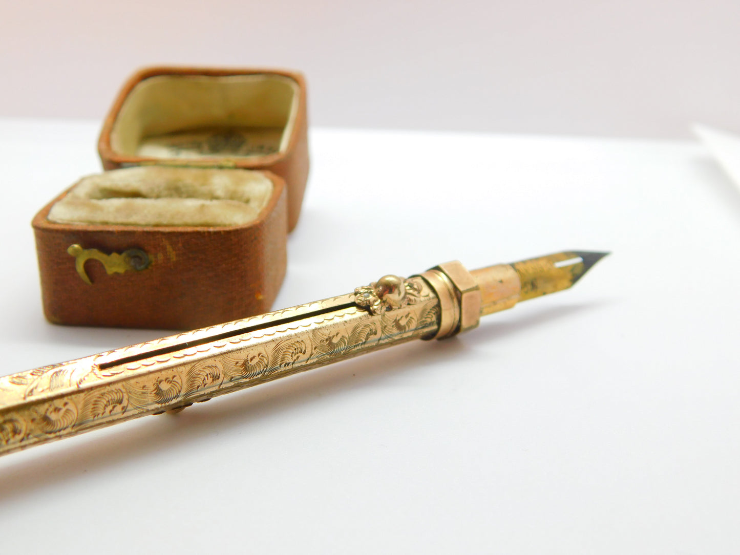 Victorian Rolled Gold Fountain Pen & Propelling Pencil-in-One Bloodstone Antique