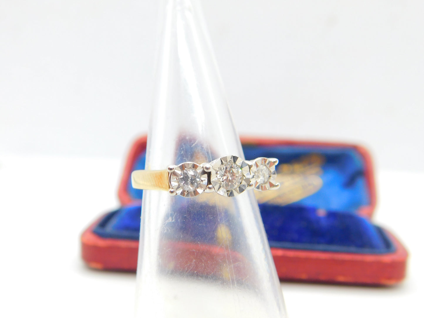 9ct Gold & 0.25ct Diamond Illusion Set Three-Stone Ring Vintage c1990 London