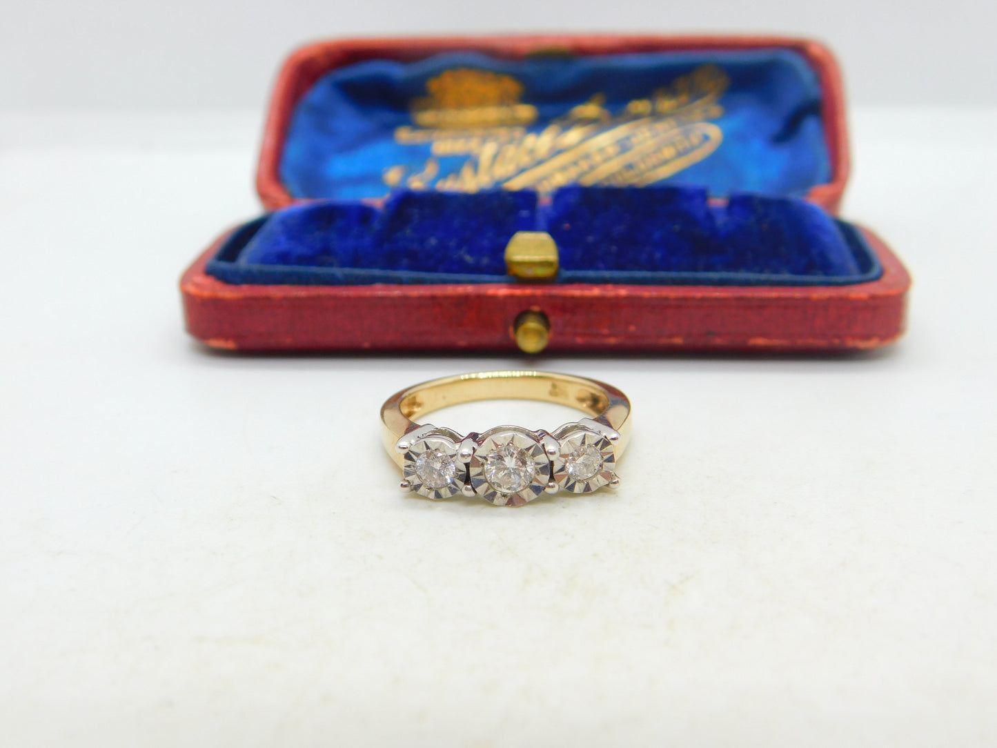 9ct Gold & 0.25ct Diamond Illusion Set Three-Stone Ring Vintage c1990 London