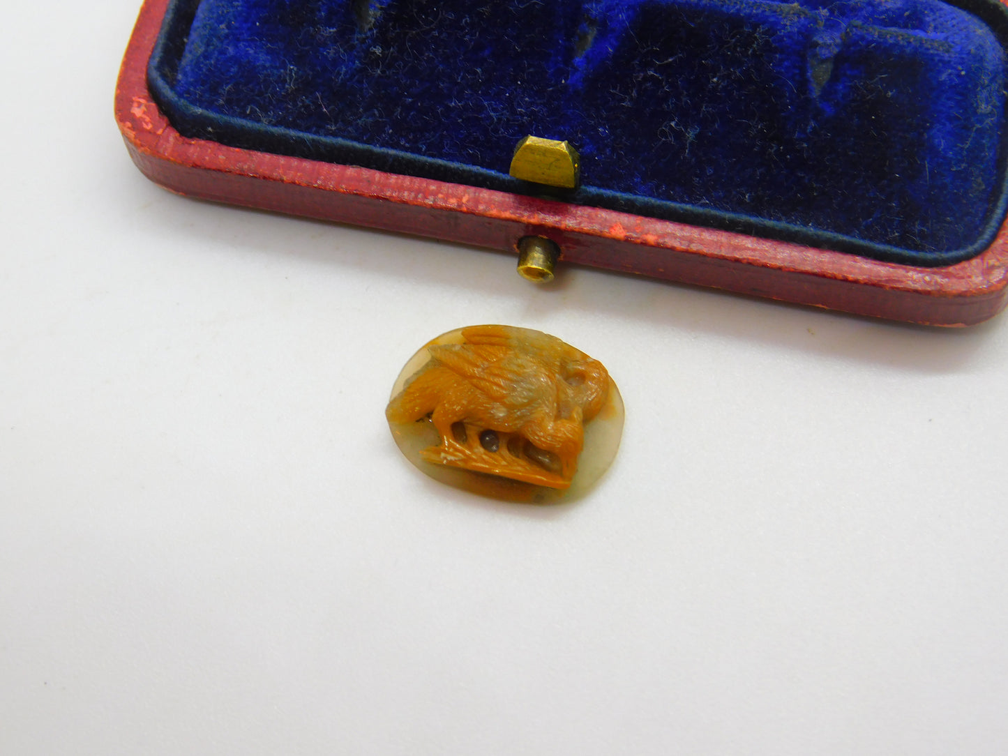 Pair of "Birds" Roman Intaglio Grand Tour Agate Hardstone Cameo Antique Georgian