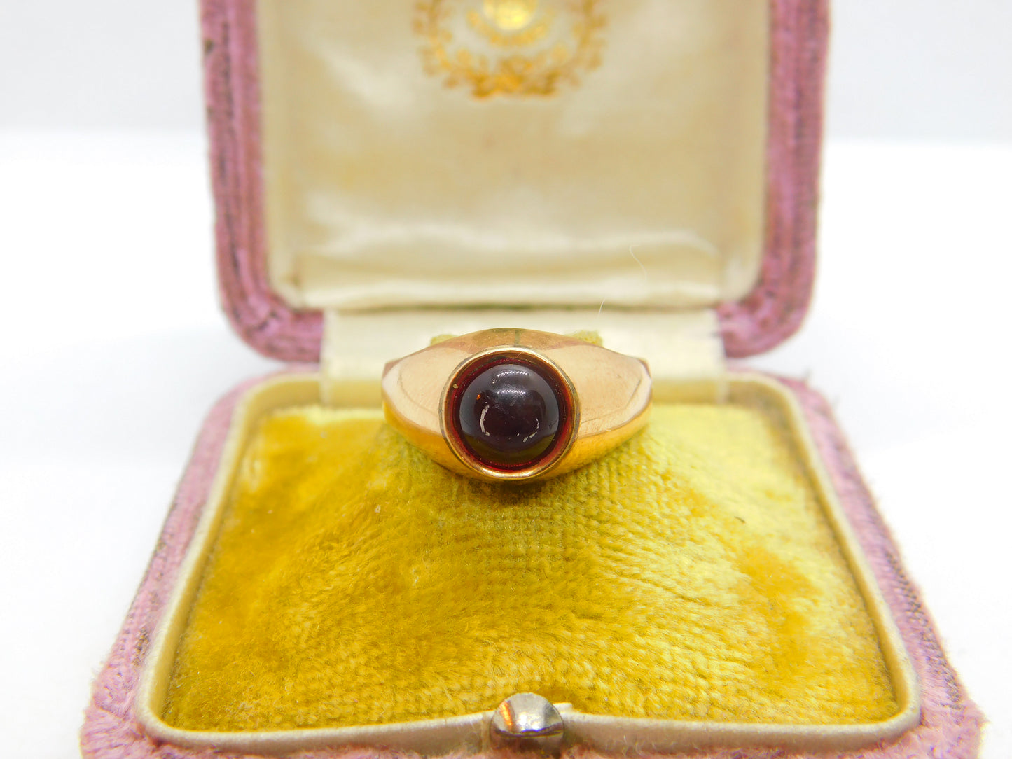 Victorian 9ct Rose Gold & Cabochon Cut Garnet Signet Ring c1880 Antique