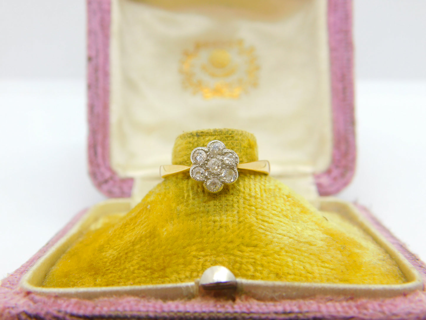 Victorian 18ct Yellow Gold & Diamond Set Daisy Flower Ring c1880 Antique