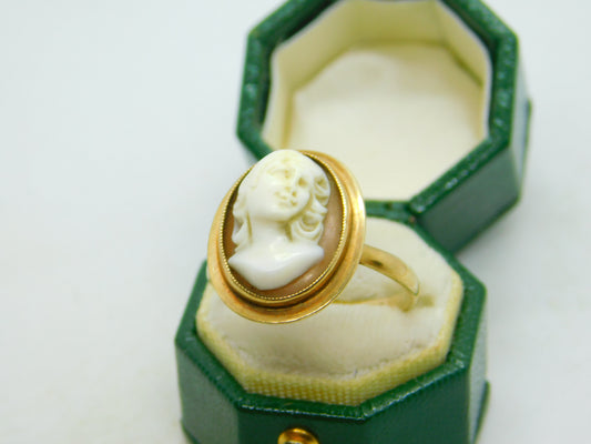 Victorian 9ct Gold Carved High Relief Cameo Signet Ring Antique c1900