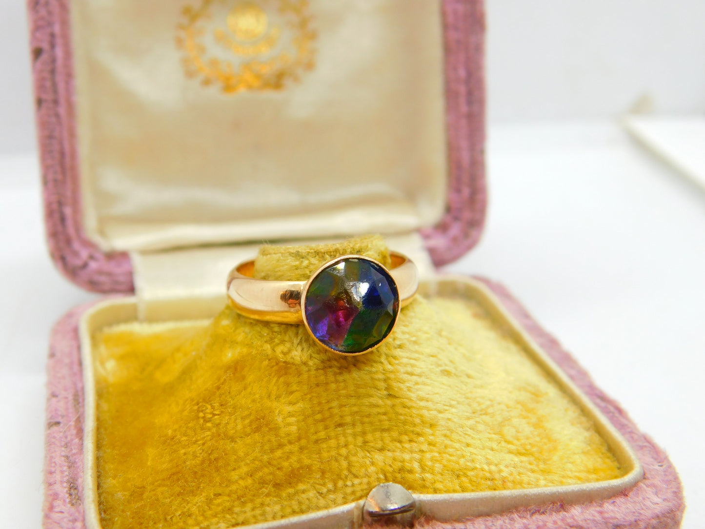 9ct Yellow Gold & Rainbow Glass Band Ring Antique 1937 Birmingham Art Deco