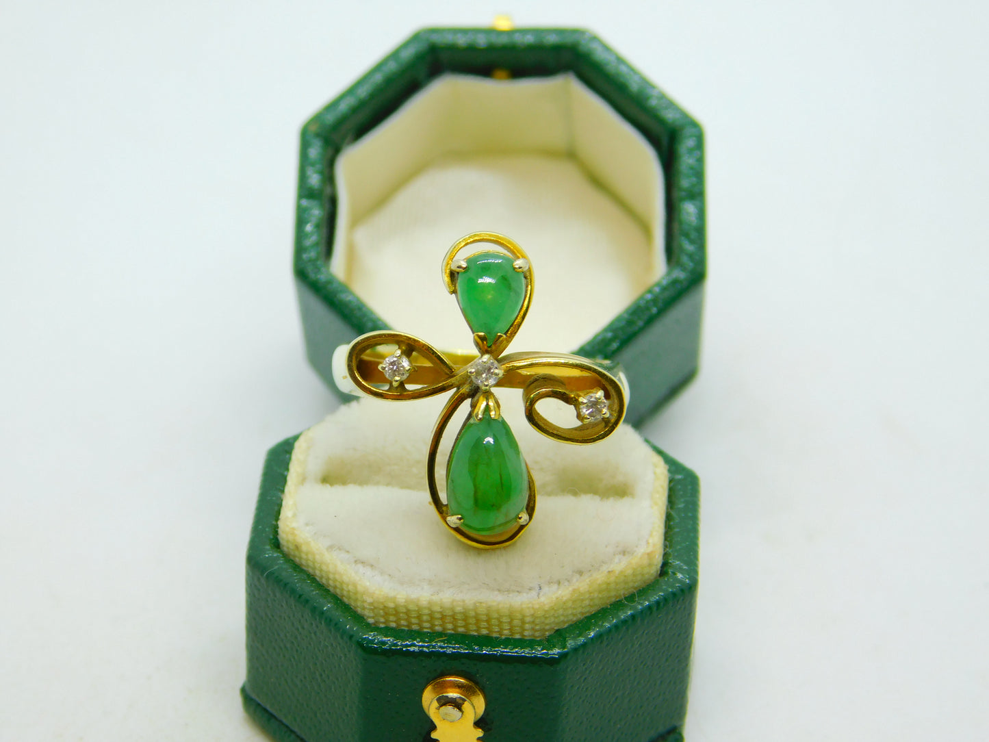 14ct Yellow Gold, Cabochon Jade & Diamond Floral Dress Ring Vintage c1970