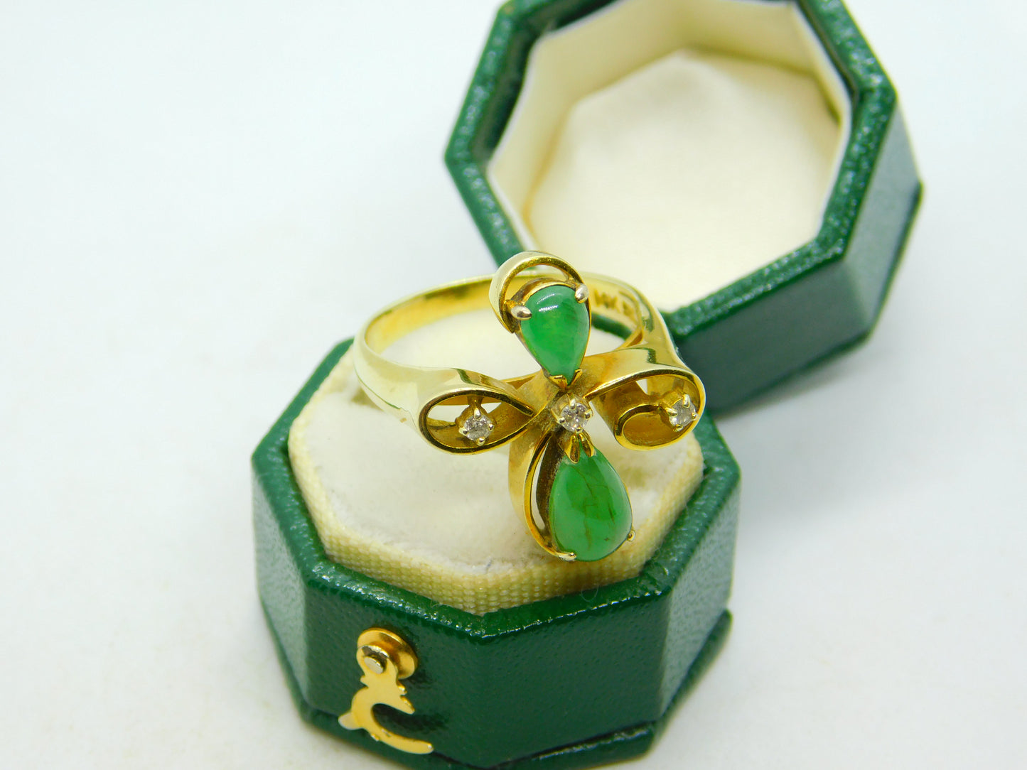 14ct Yellow Gold, Cabochon Jade & Diamond Floral Dress Ring Vintage c1970