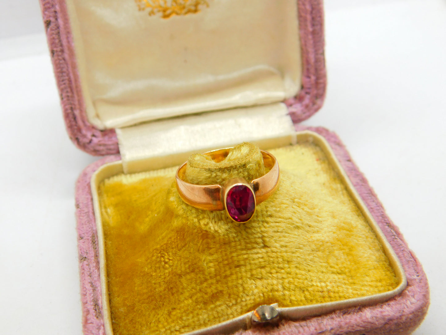 15ct Yellow Gold & Natural Ruby Band Ring Antique c1900 Victorian