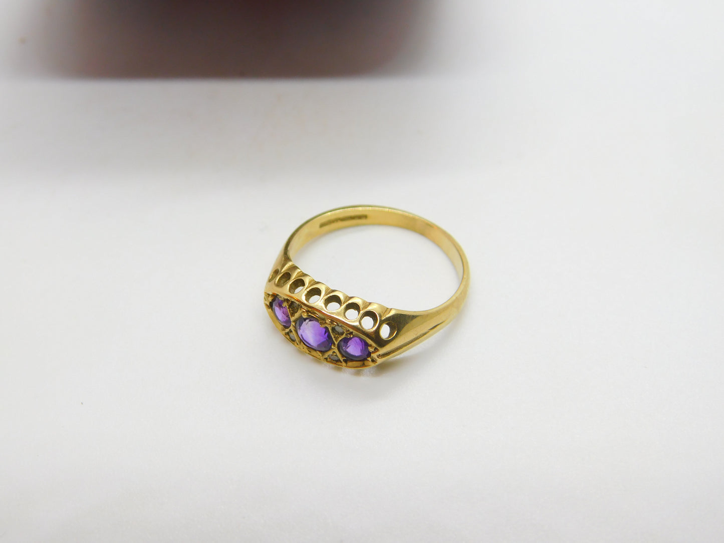 9ct Yellow Gold & Amethyst Set Three Stone Boat Ring 1999 Birmingham Vintage