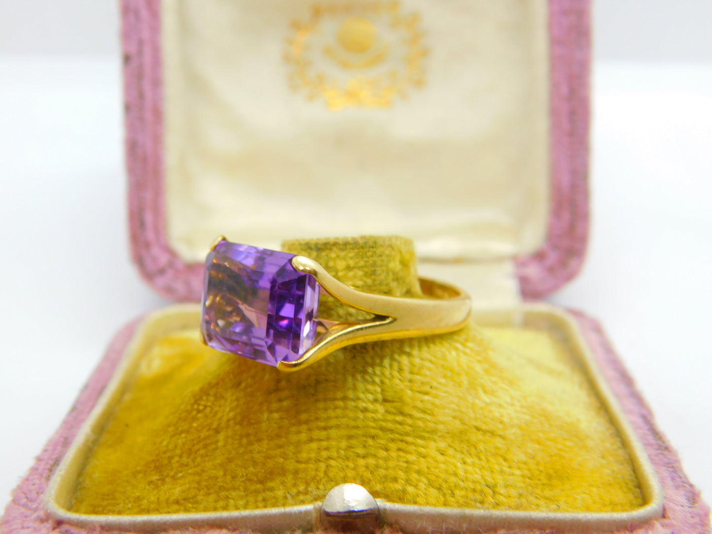 18ct Yellow Gold & Faceted Amethyst Cocktail Ring Vintage c1980