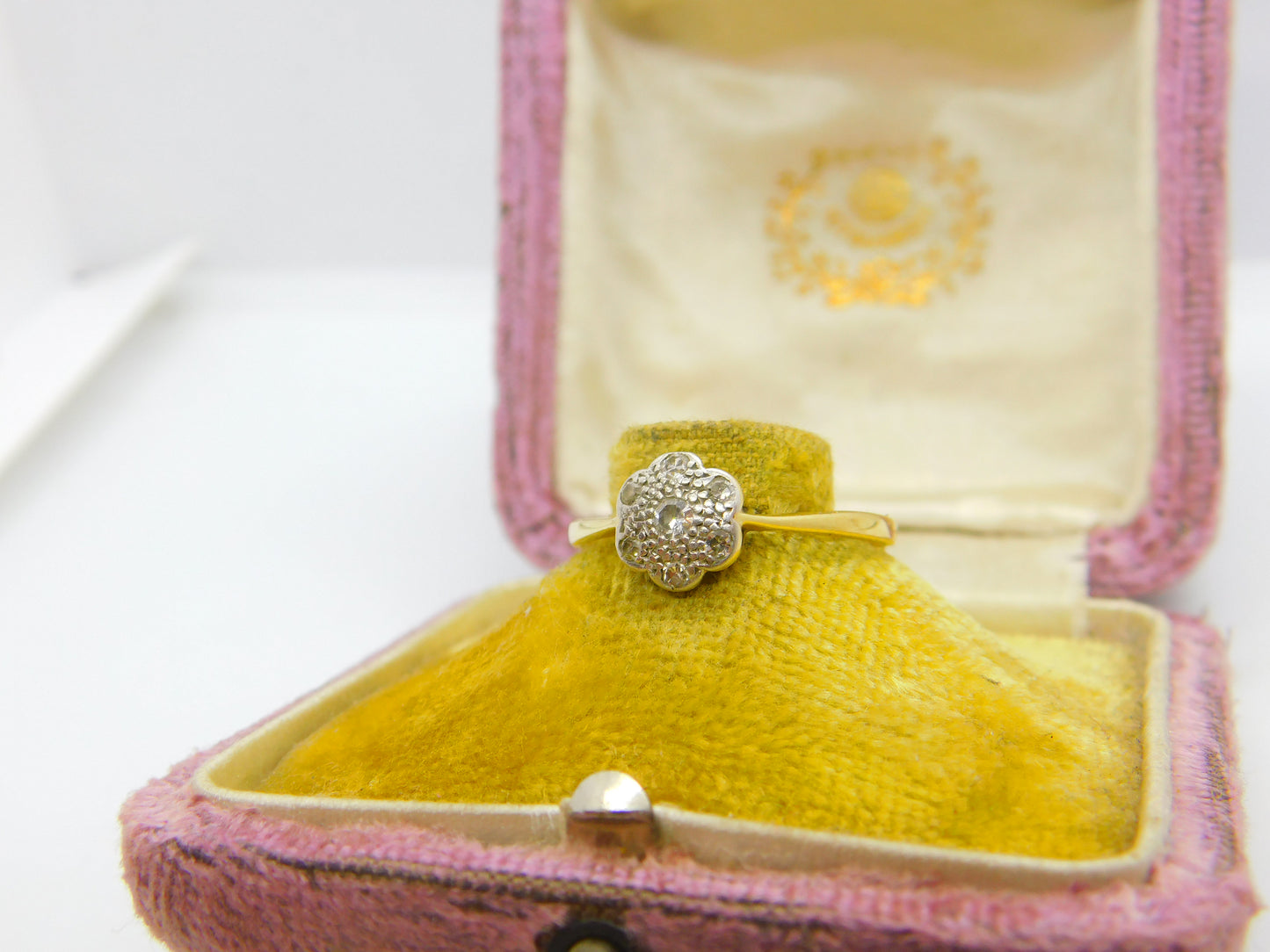 Victorian 18ct Yellow Gold & Diamond Set Daisy Flower Ring Antique c1880