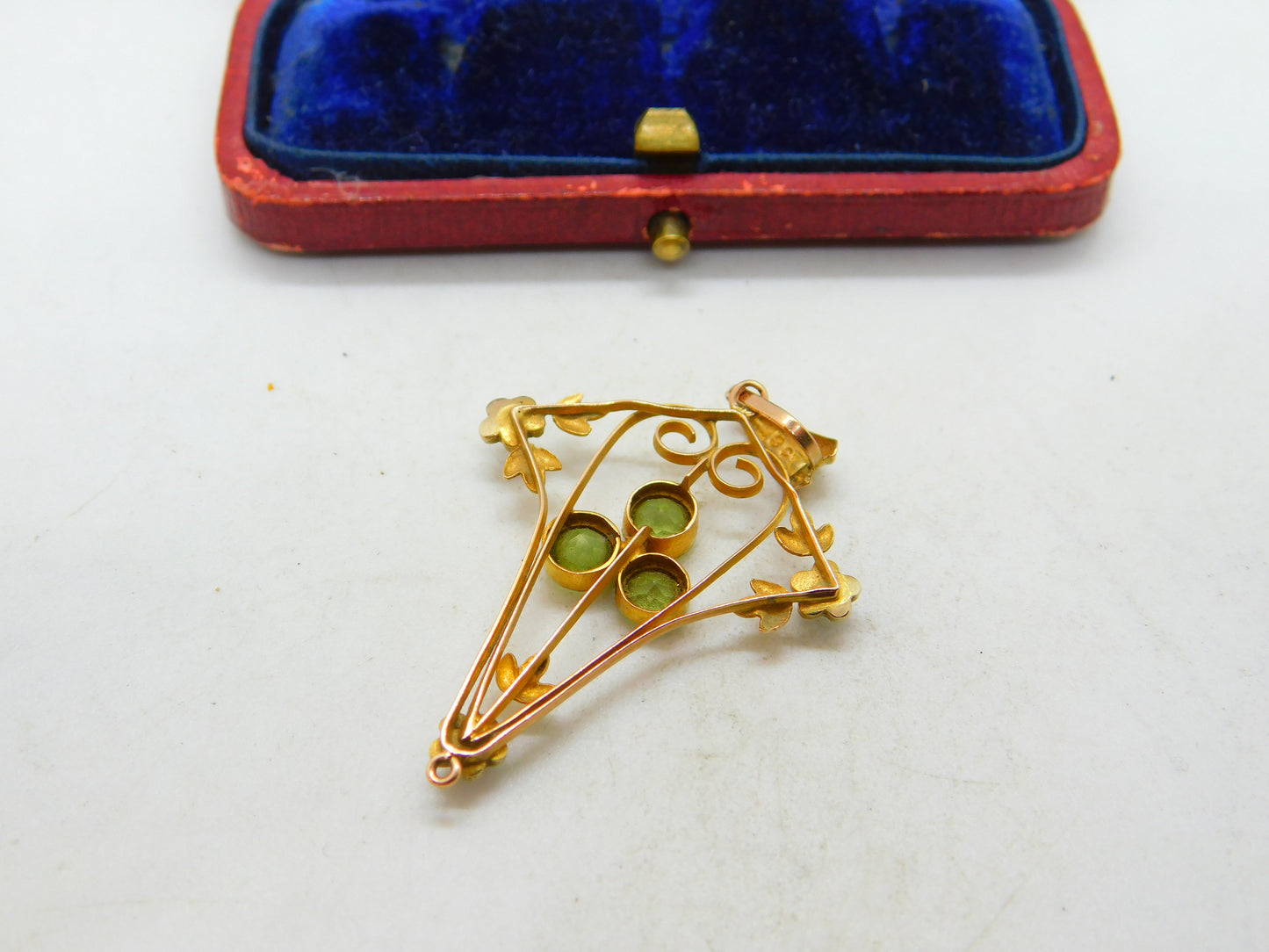 Edwardian 9ct Gold, Peridot & Seed Pearl Lavalier Pendant Antique c1910